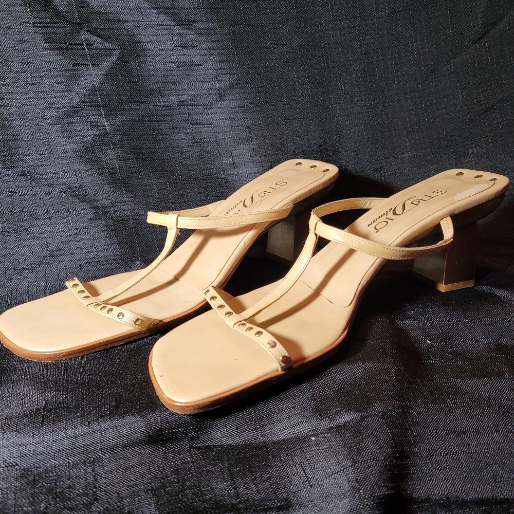Shoes - Picture 3 of 3